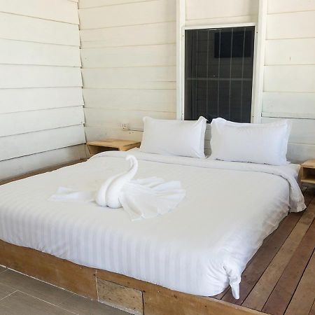 Sarasea Koh Rong Samloem Hotell Koh Rong Sanloem Exteriör bild