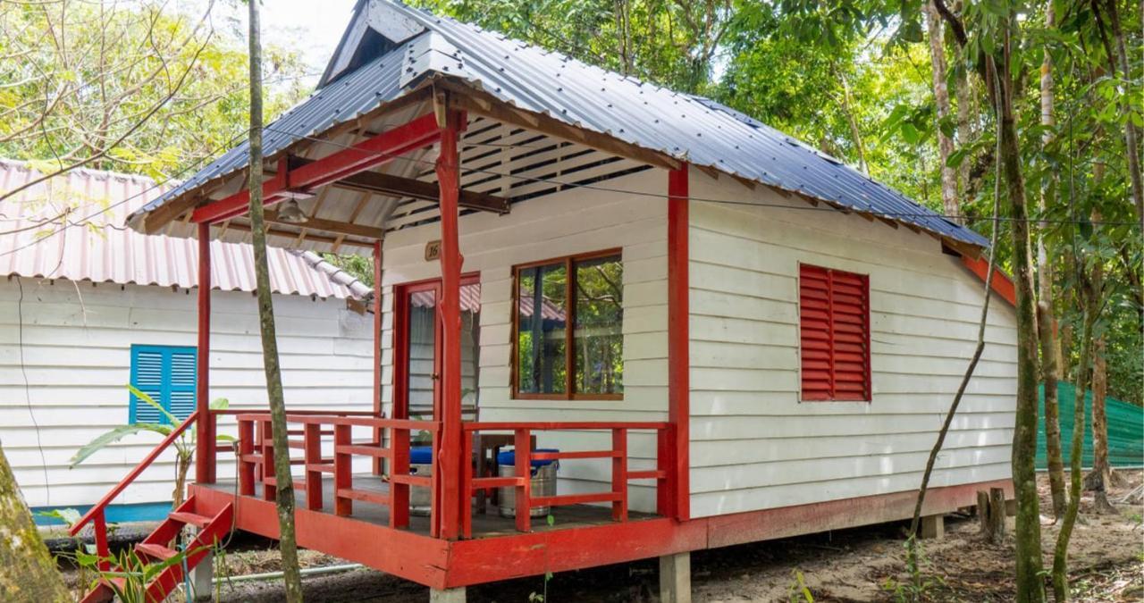 Sarasea Koh Rong Samloem Hotell Koh Rong Sanloem Exteriör bild